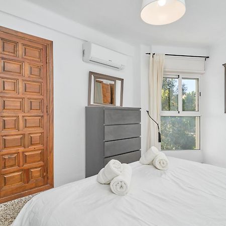 Bright And Spacious 2 Bed Apt Нерха Екстериор снимка
