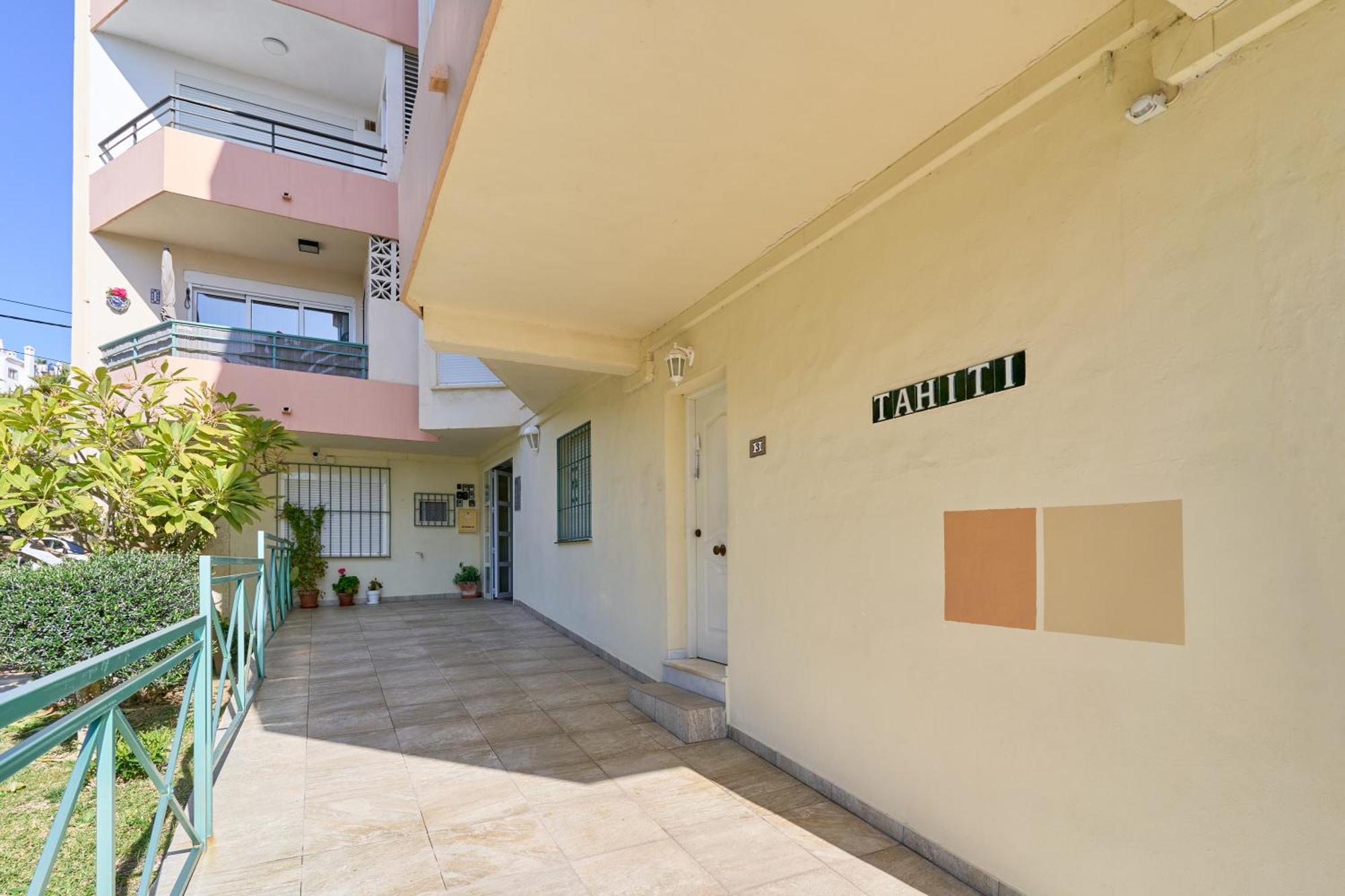 Bright And Spacious 2 Bed Apt Нерха Екстериор снимка